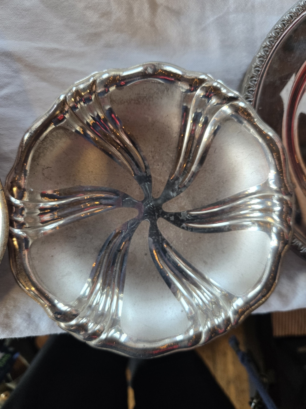 Vintage Silverplated Tarnish Resistant Elegant Decorative Serving Bowl